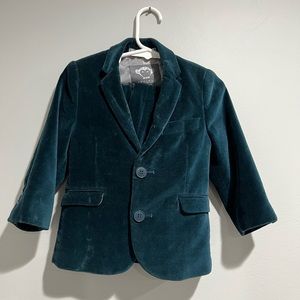 Appaman faux velvet suit size 2t